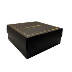 جعبه بسته بندی لوازم آرایشی و بهداشتی بطری عطر چاپ افست رنگ سفارشی